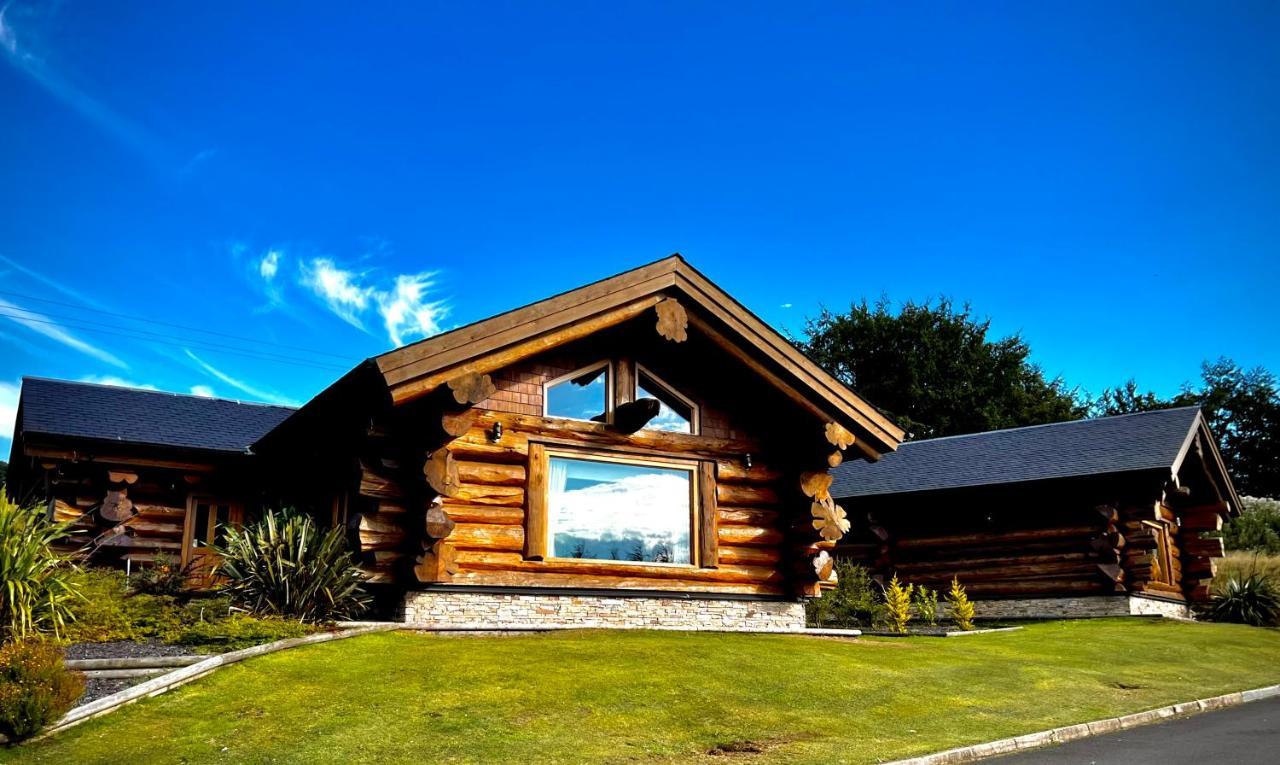 The Log Cabins At The Vu Bathgate Esterno foto
